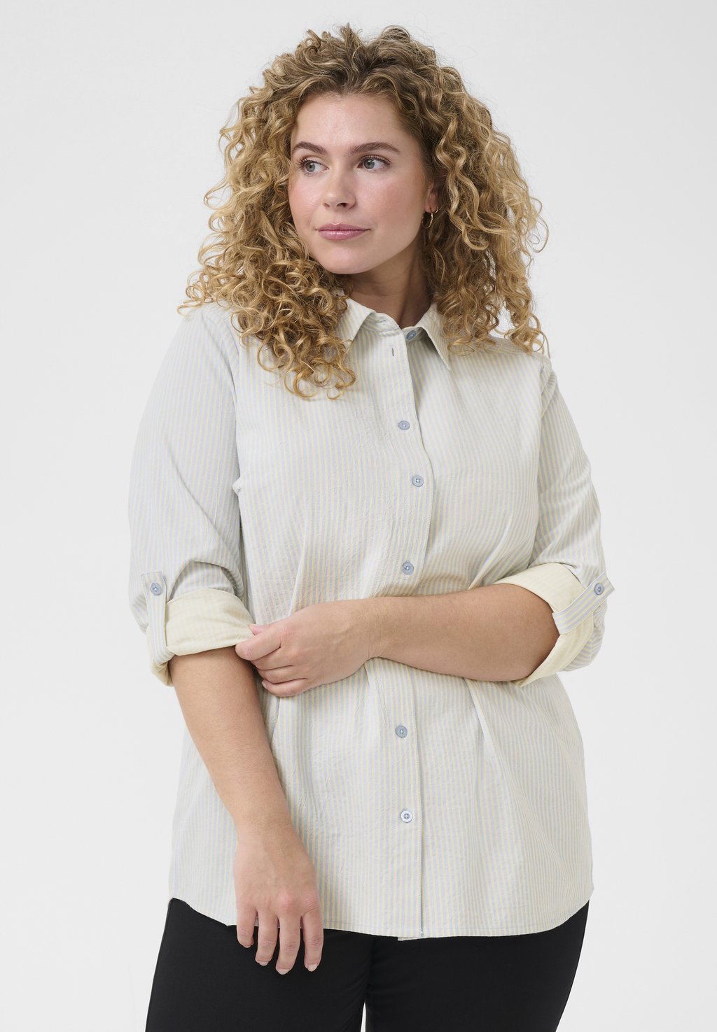 Блузка на пуговицах STRIPED Kaffe Curve, светло-голубой
Блузка на пуговицах STRIPED Kaffe Curve, светло-голубой