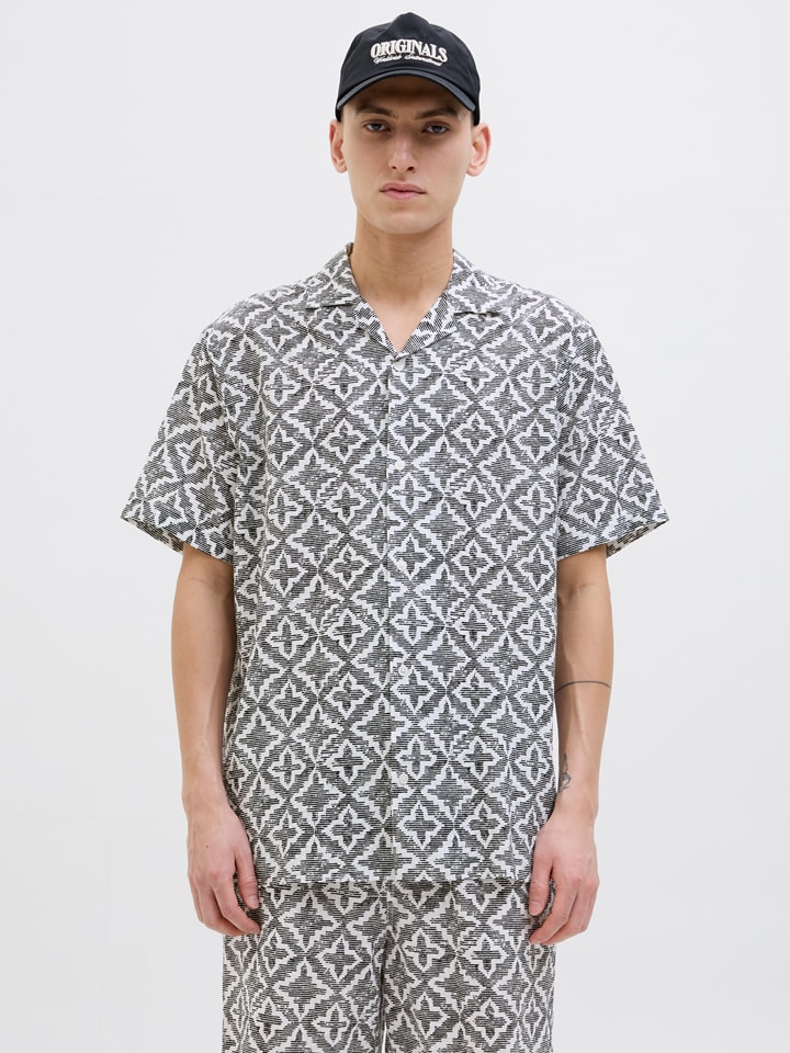 Jack & Jones Рубашка серо-белого цвета
Jack & Jones Рубашка серо-белого цвета