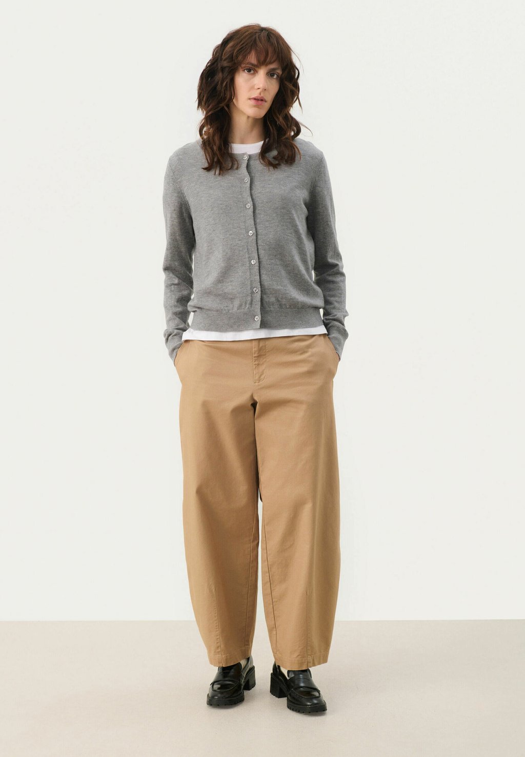 Кардиган ELLAH Part Two, песочный
Кардиган ELLAH Part Two, песочный