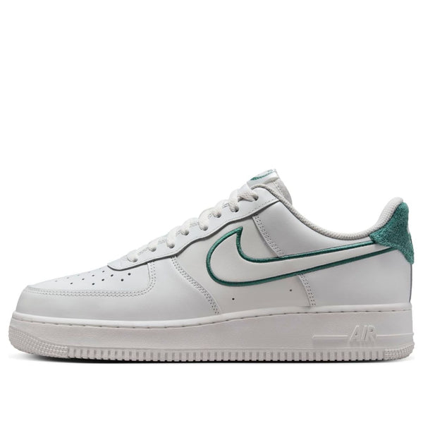 Кроссовки air force 1 '07 lv8 'resort and sport' Nike, белый
Кроссовки air force 1 '07 lv8 'resort and sport' Nike, белый