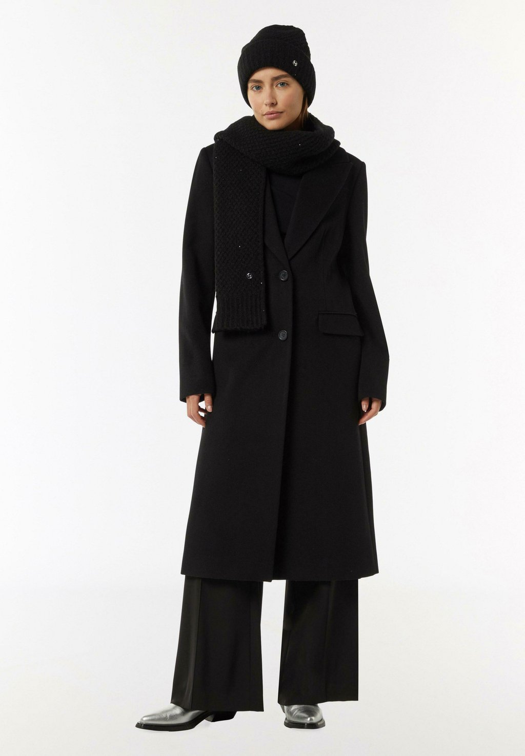 Шарф DOEK comma, черный
Шарф DOEK comma, черный