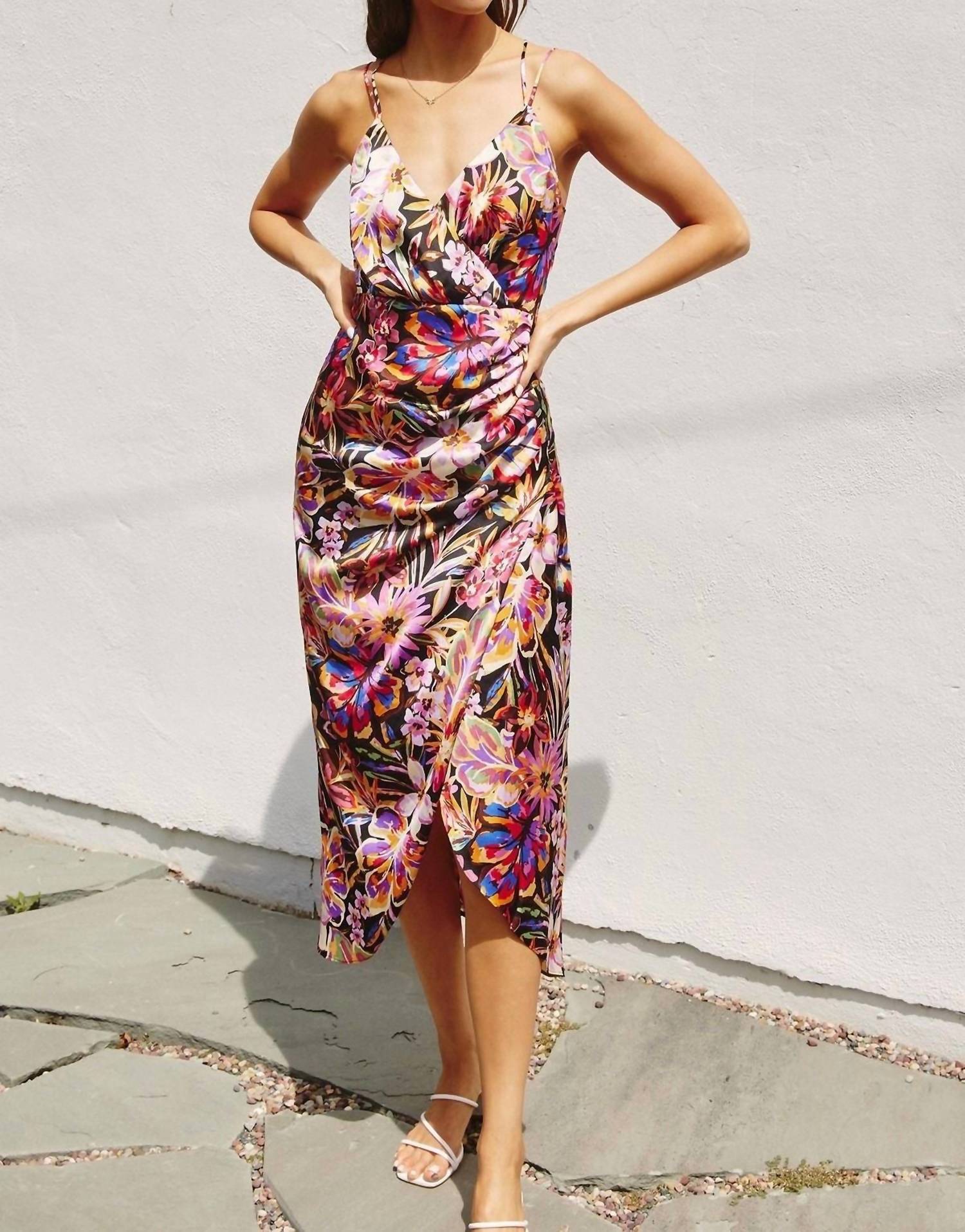 Сатиновое платье с тюльпанами в разноцветной гамме DRESS FORUM, мультиколор