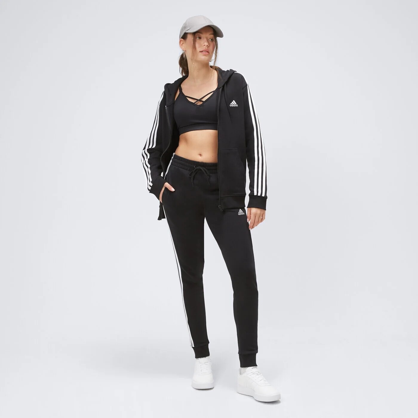 Брюки Adidas 3S с логотипом, черный
Брюки Adidas 3S с логотипом, черный