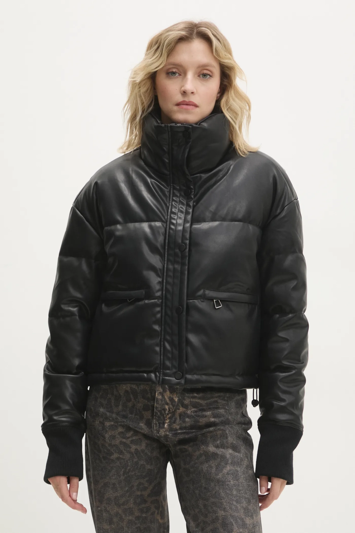 Куртка Answear Lab, черный
Куртка Answear Lab, черный