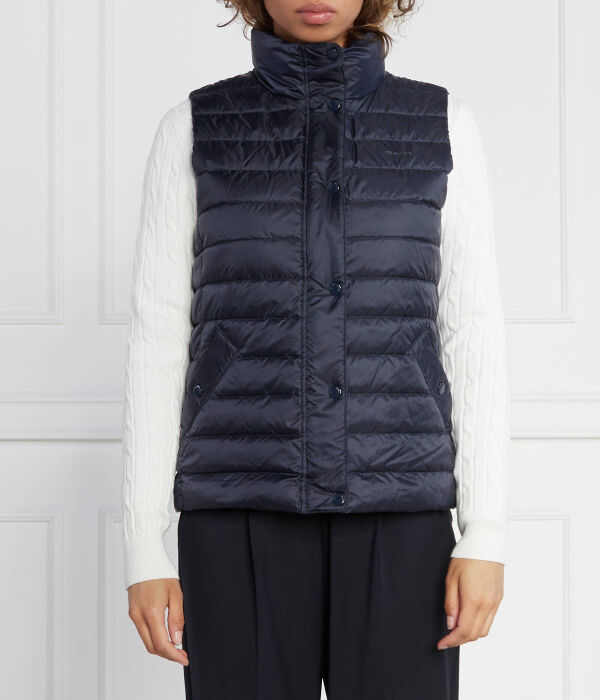 Жилет женский Gant пуховый с воротником-стойкой, синий
Жилет женский Gant пуховый с воротником-стойкой, синий