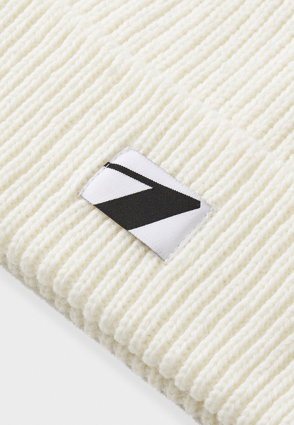 Шапка HIGH BEANIE UNISEX ARKK Copenhagen, молочный 
Шапка HIGH BEANIE UNISEX ARKK Copenhagen, молочный