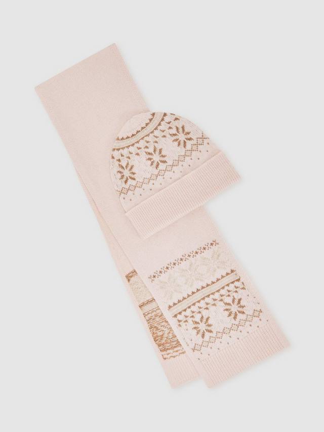 Подарочный набор Farah: шапка и шарф в технике фэр-айл Reiss, Ecru
Подарочный набор Farah: шапка и шарф в технике фэр-айл Reiss, Ecru