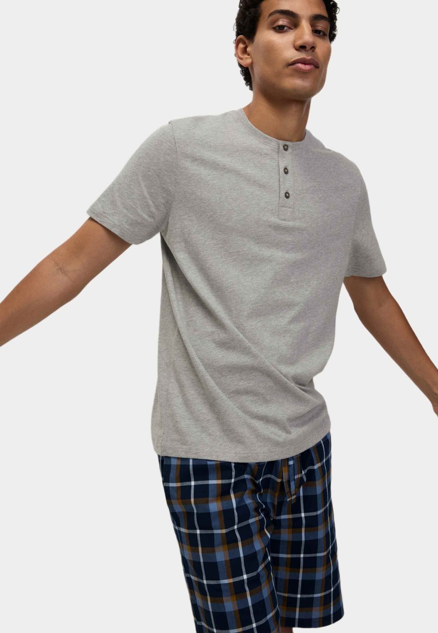 Пижамный комплект Marks & Spencer SET, Grey Mix/Mottled Grey
Пижамный комплект Marks & Spencer SET, Grey Mix/Mottled Grey