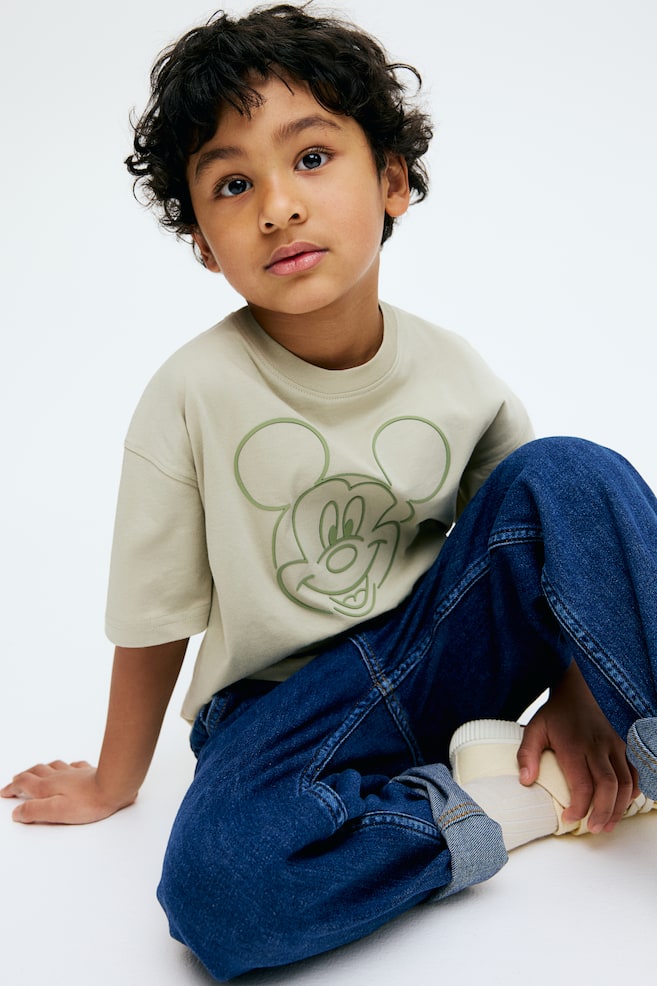 Футболка оверсайз с принтом H&M, мультиколор
Футболка оверсайз с принтом H&M, мультиколор