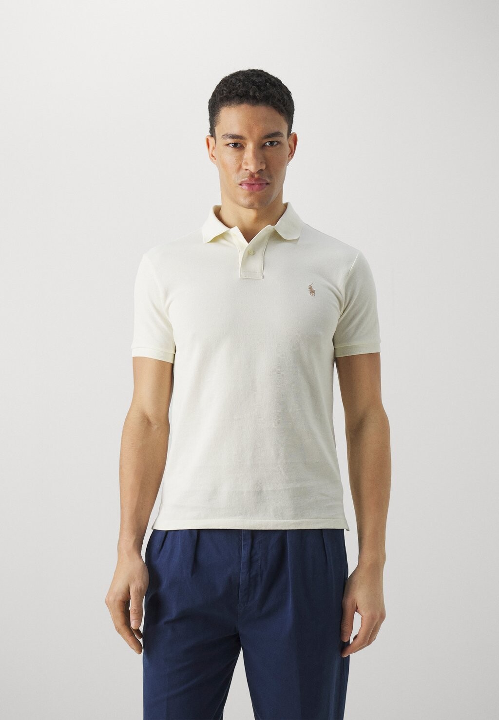 Поло Short Sleeve Polo Ralph Lauren, цвет parchment cream
Поло Short Sleeve Polo Ralph Lauren, цвет parchment cream