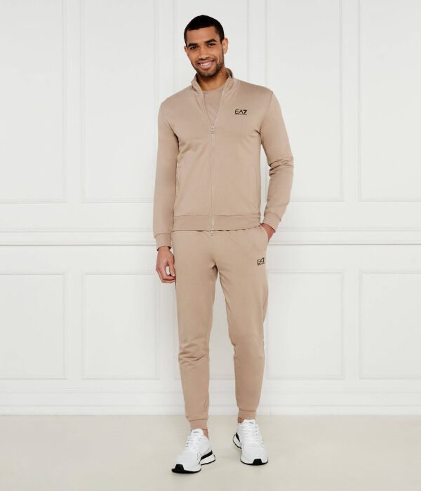 Спортивный костюм мужской Ea7 с курткой на молнии, бежевый 
Спортивный костюм мужской Ea7 с курткой на молнии, бежевый