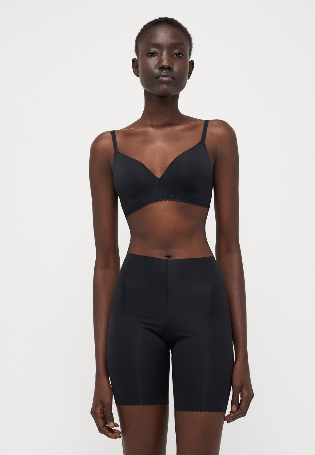 Корректирующее белье ONLGABRIELLE CITY 2 PACK - Pants ONLY, черный
Корректирующее белье ONLGABRIELLE CITY 2 PACK - Pants ONLY, черный