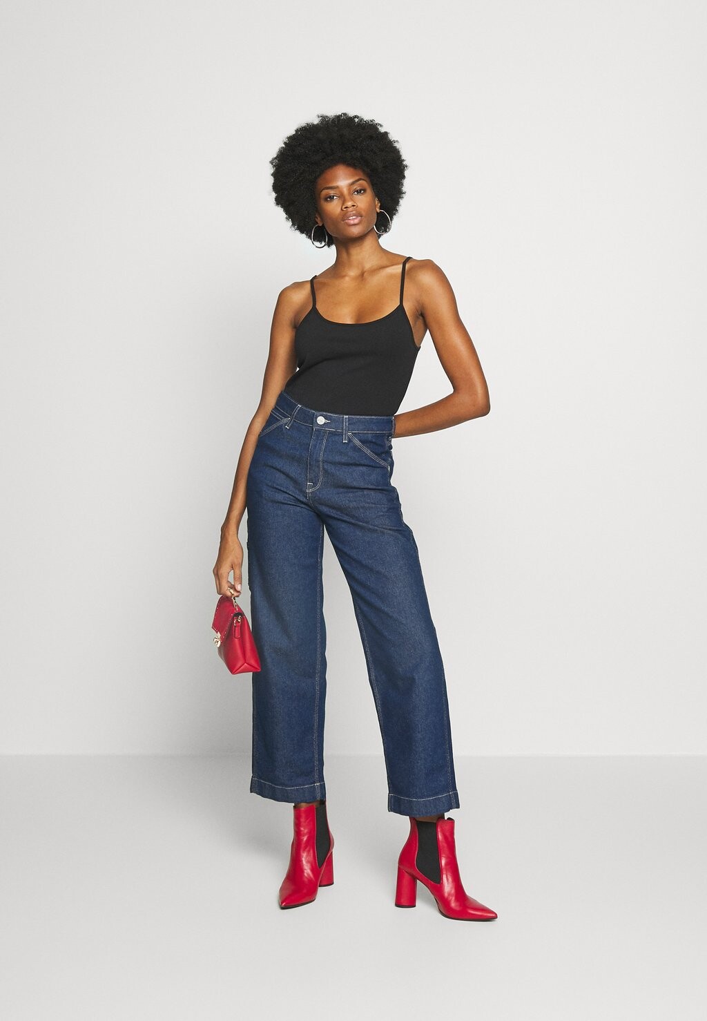 Топ Anna Field
Топ Anna Field