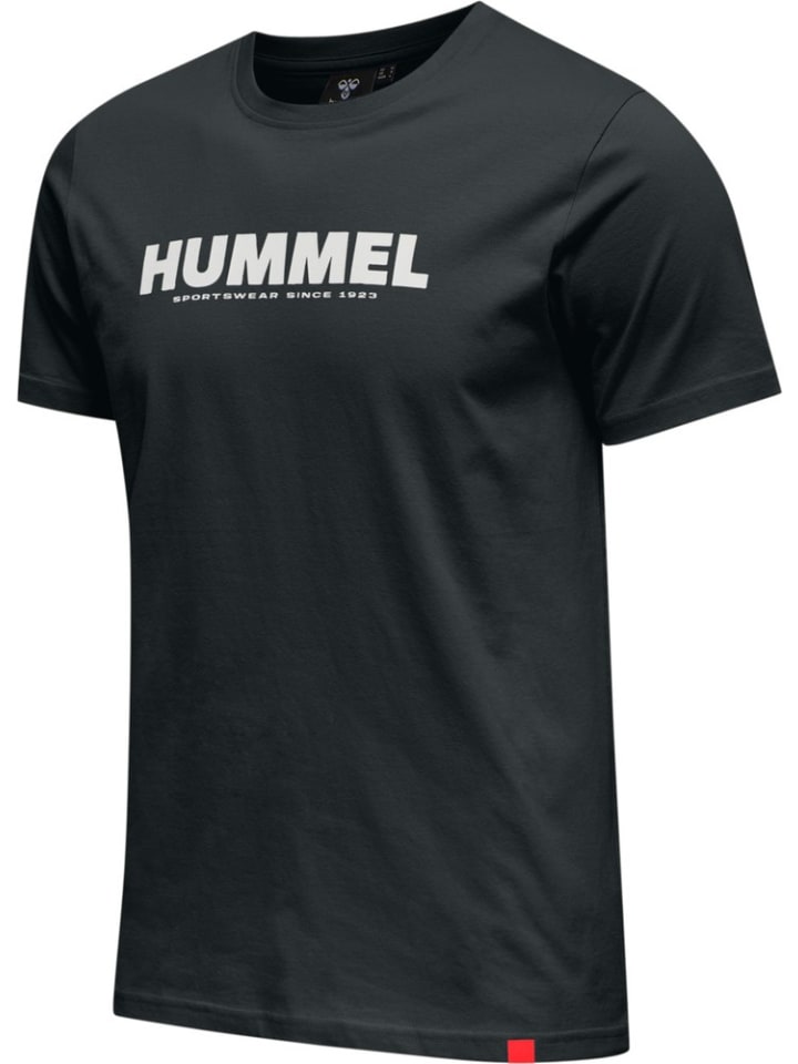 Футболка черного цвета Hummel
Футболка черного цвета Hummel