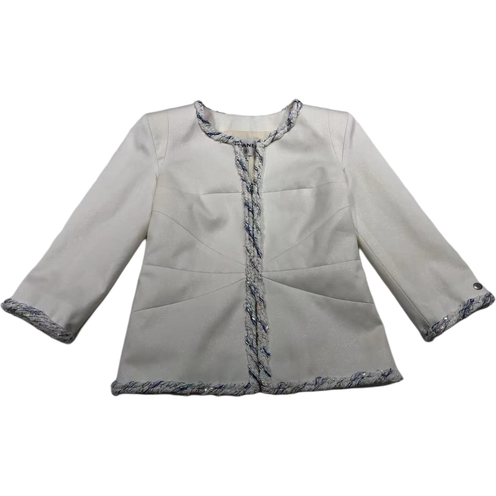 CHANEL Куртка 18S женская белая, White
CHANEL Куртка 18S женская белая, White