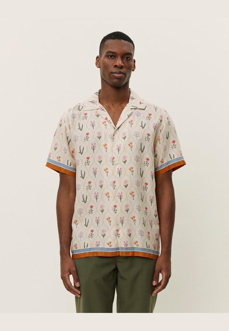 Рубашка LUKAS Les Deux, слоновая кость
Рубашка LUKAS Les Deux, слоновая кость