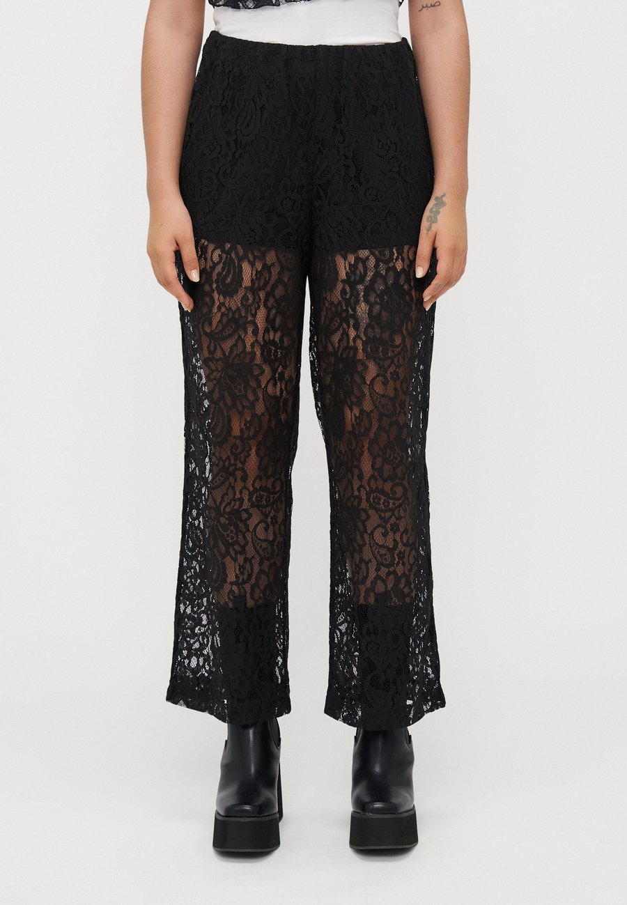 Брюки ONLY Petite ONLEMIA KARO , Black
Брюки ONLY Petite ONLEMIA KARO , Black