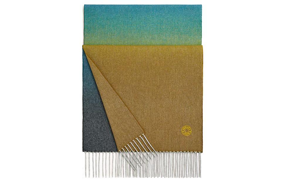 Вязаный шарф HERMES синий желтый
Вязаный шарф HERMES синий желтый