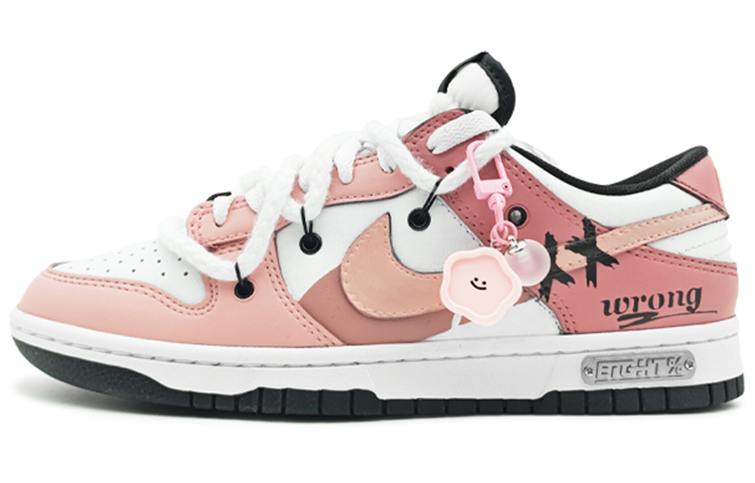 Кроссовки Nike Dunk Skateboarding Shoes Women's Low-top White/pink/red, цвет Peach
Кроссовки Nike Dunk Skateboarding Shoes Women's Low-top White/pink/red, цвет Peach