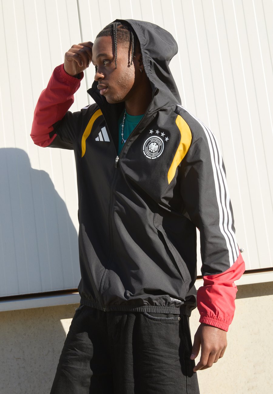 Куртка Adidas Performance DFB ALL WEATHER JACKET, Black
Куртка Adidas Performance DFB ALL WEATHER JACKET, Black