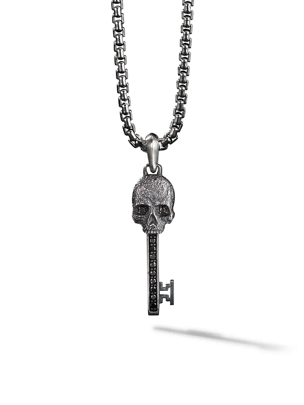 Серебряная подвеска Memento Mori Skull Key с бриллиантами (31.7 мм) David Yurman, серебяный
Серебряная подвеска Memento Mori Skull Key с бриллиантами (31.7 мм) David Yurman, серебяный