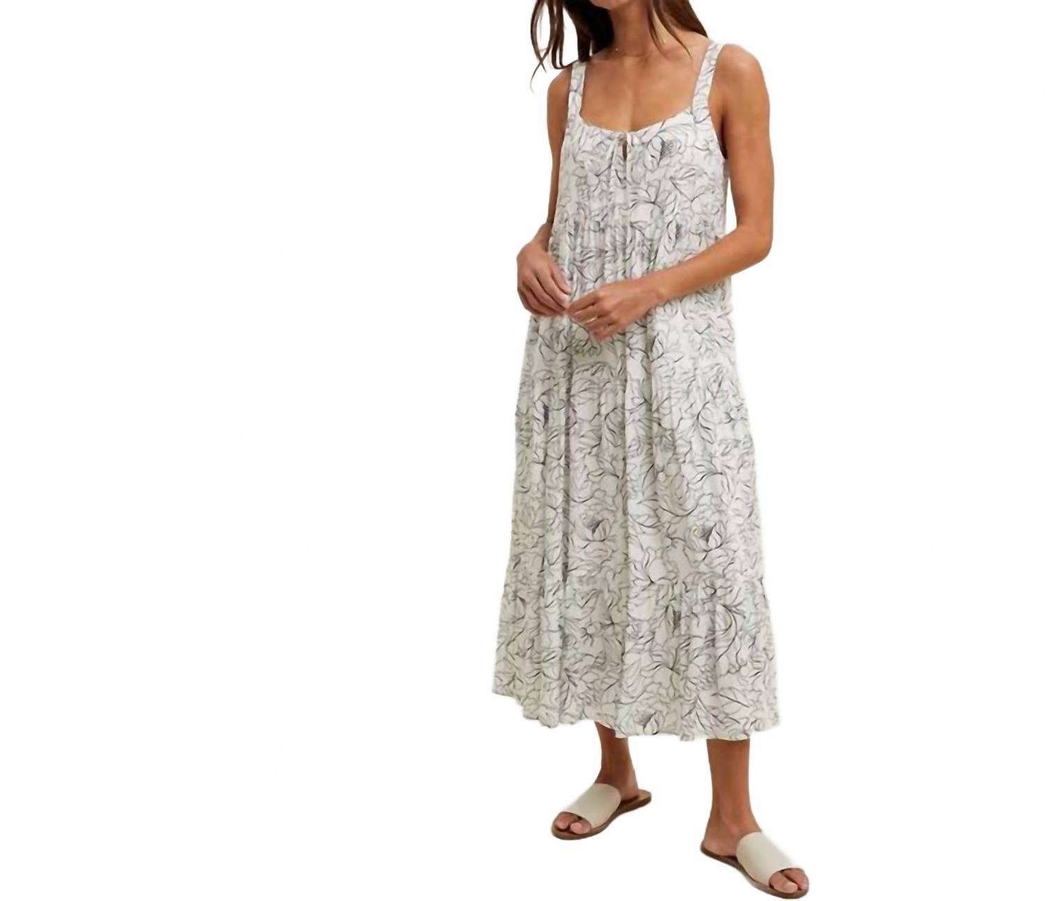 WISHLIST Платье-миди без рукавов с цветочным принтом, бело-черное
WISHLIST Платье-миди без рукавов с цветочным принтом, бело-черное