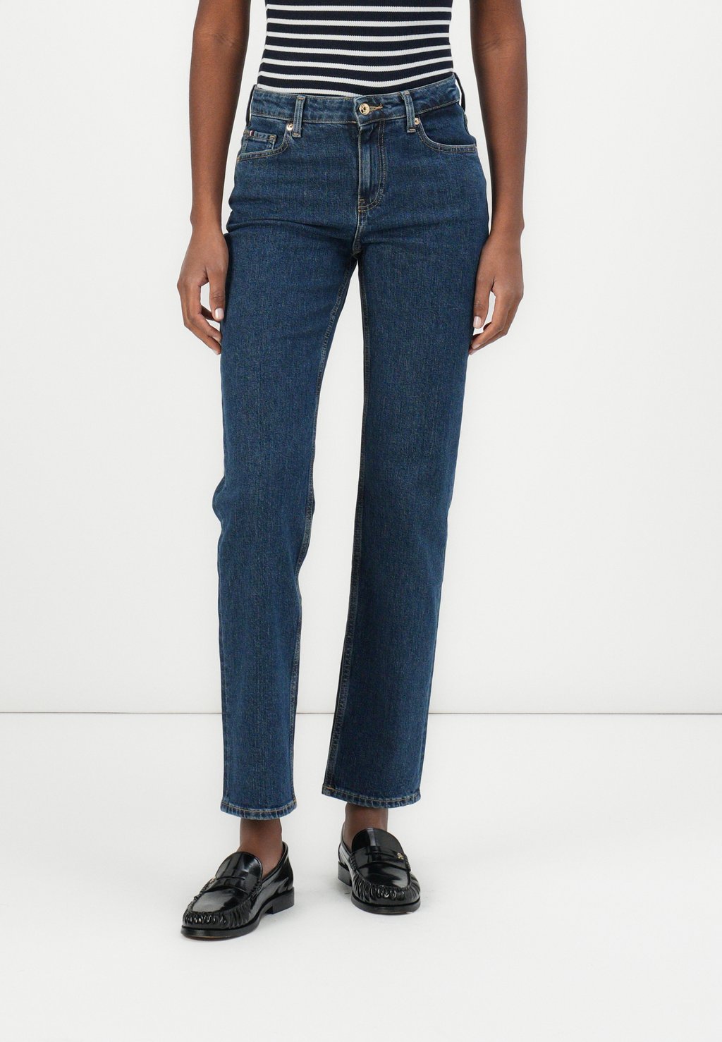 Джинсы CLASSIC STRAIGHT Tommy Hilfiger, темно-синий
Джинсы CLASSIC STRAIGHT Tommy Hilfiger, темно-синий