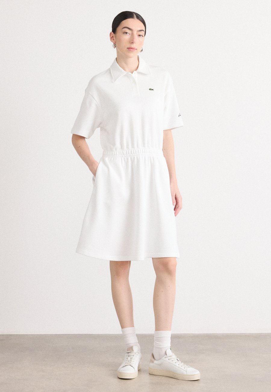 Платье Lacoste Shirt dress, Flour/Off-White
Платье Lacoste Shirt dress, Flour/Off-White