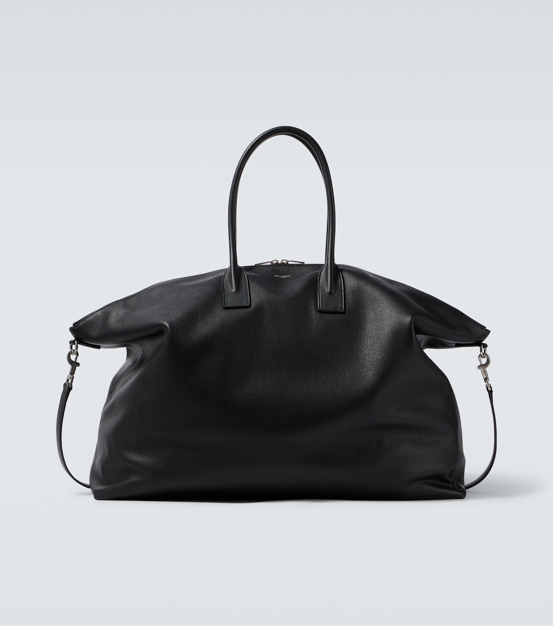 Гигантская кожаная дорожная сумка Saint Laurent, черный
Гигантская кожаная дорожная сумка Saint Laurent, черный
