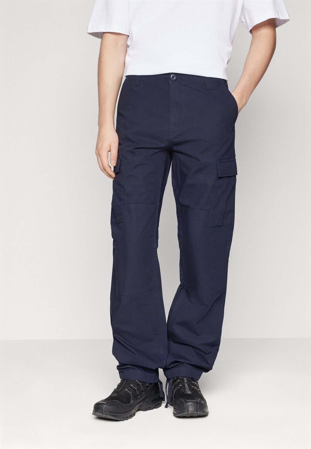 Брюки с боковыми карманами Aviation Pant Carhartt WIP, тёмно-синие прополосканные
Брюки с боковыми карманами Aviation Pant Carhartt WIP, тёмно-синие прополосканные