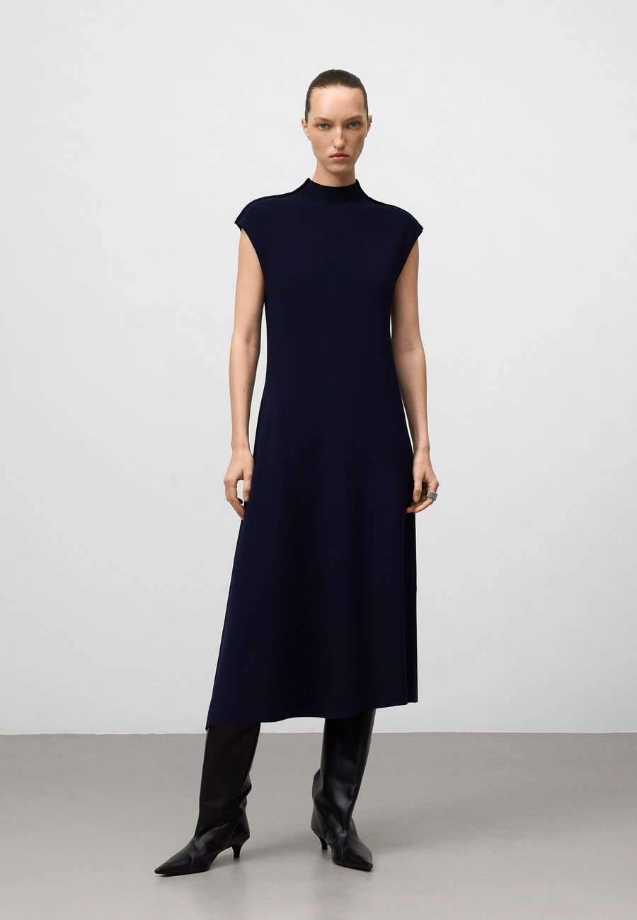 Платье ADOLFO DOMINGUEZ PERKINS COLLAR, Navy Blue/Dark Blue
Платье ADOLFO DOMINGUEZ PERKINS COLLAR, Navy Blue/Dark Blue