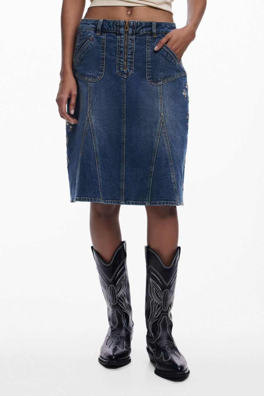 Женская джинсовая юбка с вышивкой Desigual, Medium blue
Женская джинсовая юбка с вышивкой Desigual, Medium blue