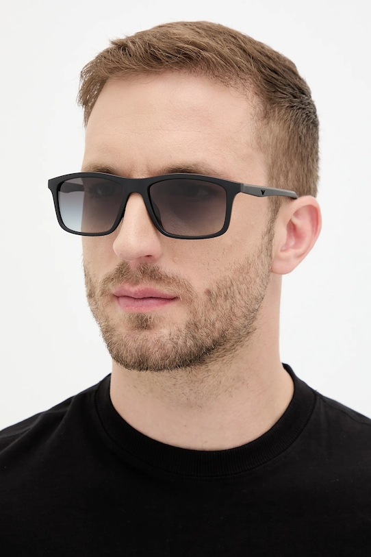 Солнцезащитные очки Emporio Armani, черный
Солнцезащитные очки Emporio Armani, черный