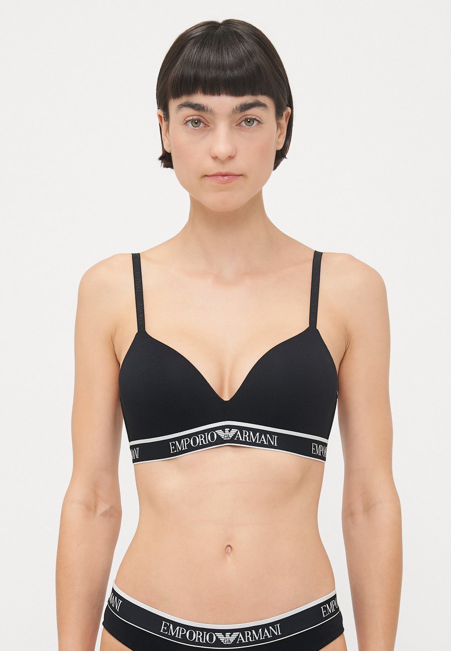 Бюстгальтер Emporio Armani PADDED BRALETTE BRA, Black
Бюстгальтер Emporio Armani PADDED BRALETTE BRA, Black