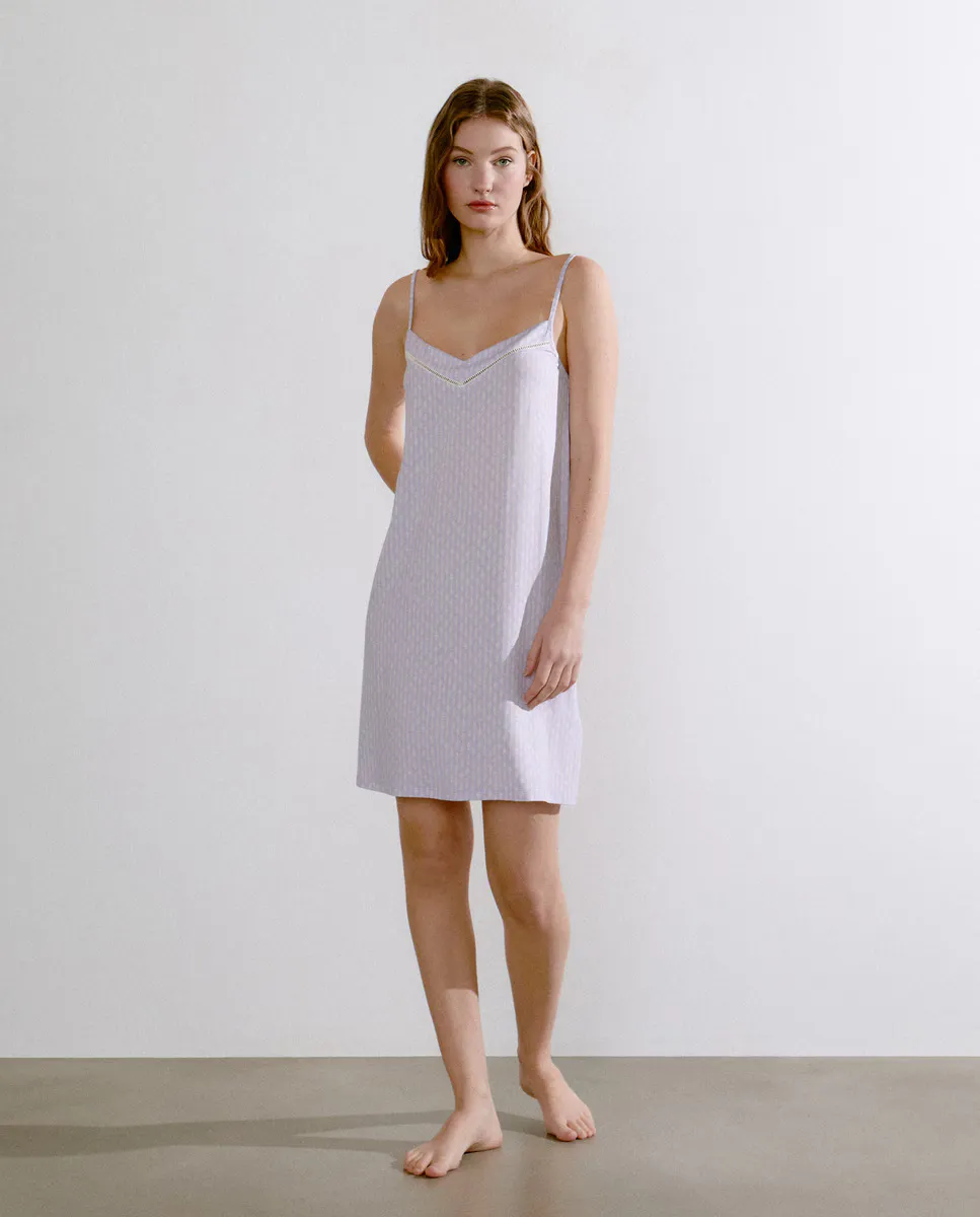 Ночная рубашка с геометрическим принтом и V-образным вырезом на бретелях Énfasis, фиолетовый
Ночная рубашка с геометрическим принтом и V-образным вырезом на бретелях Énfasis, фиолетовый