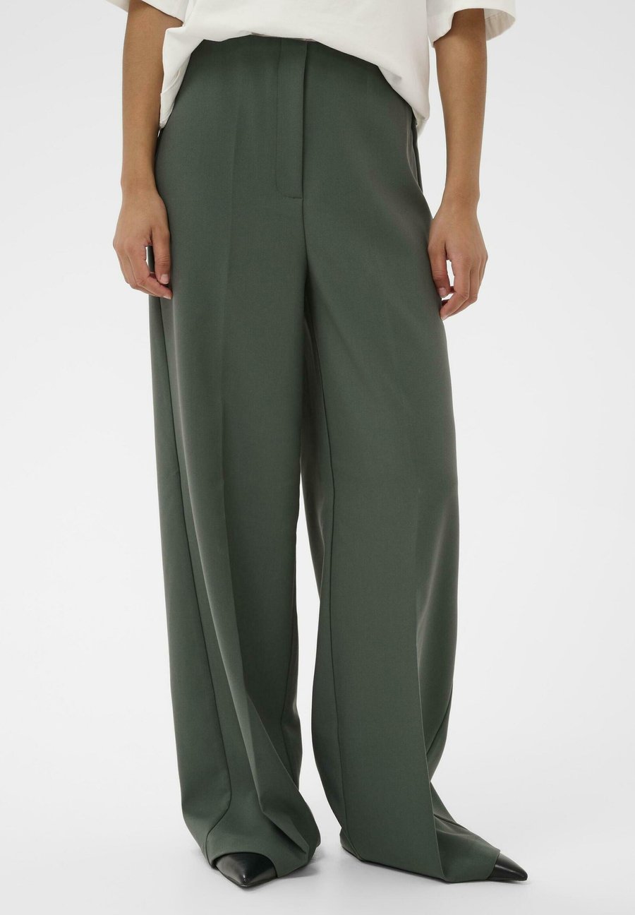Брюки Soaked in Luxury CORINNE WIDE LONG, Urban Chic/Mottled Olive
Брюки Soaked in Luxury CORINNE WIDE LONG, Urban Chic/Mottled Olive
