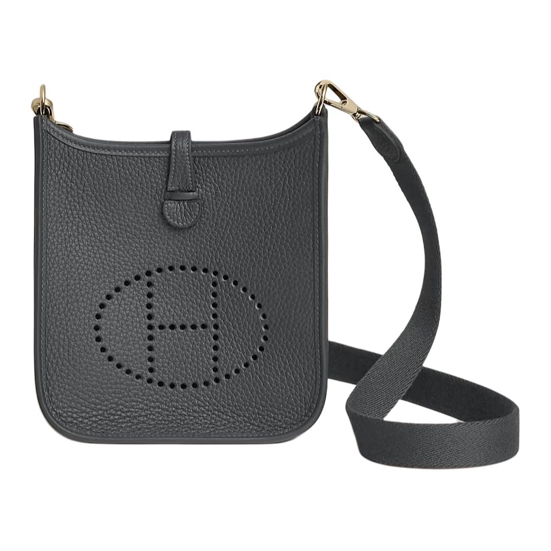 HERMES Кожаный кросс-боди Evelyne Clemence Bullock мини унисекс пыльно-серый
HERMES Кожаный кросс-боди Evelyne Clemence Bullock мини унисекс пыльно-серый