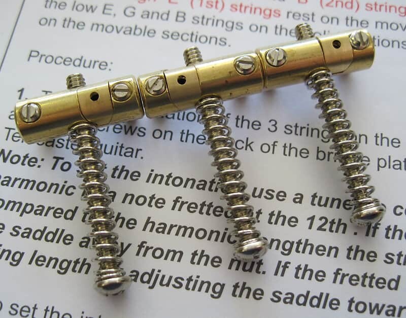 Седла Fender Movable Intonating Brass Telecaster США 0992099000 Movable Compendated Brass Tele Saddles 099-2099-000
Седла Fender Movable Intonating Brass Telecaster США 0992099000 Movable Compendated Brass Tele Saddles 099-2099-000