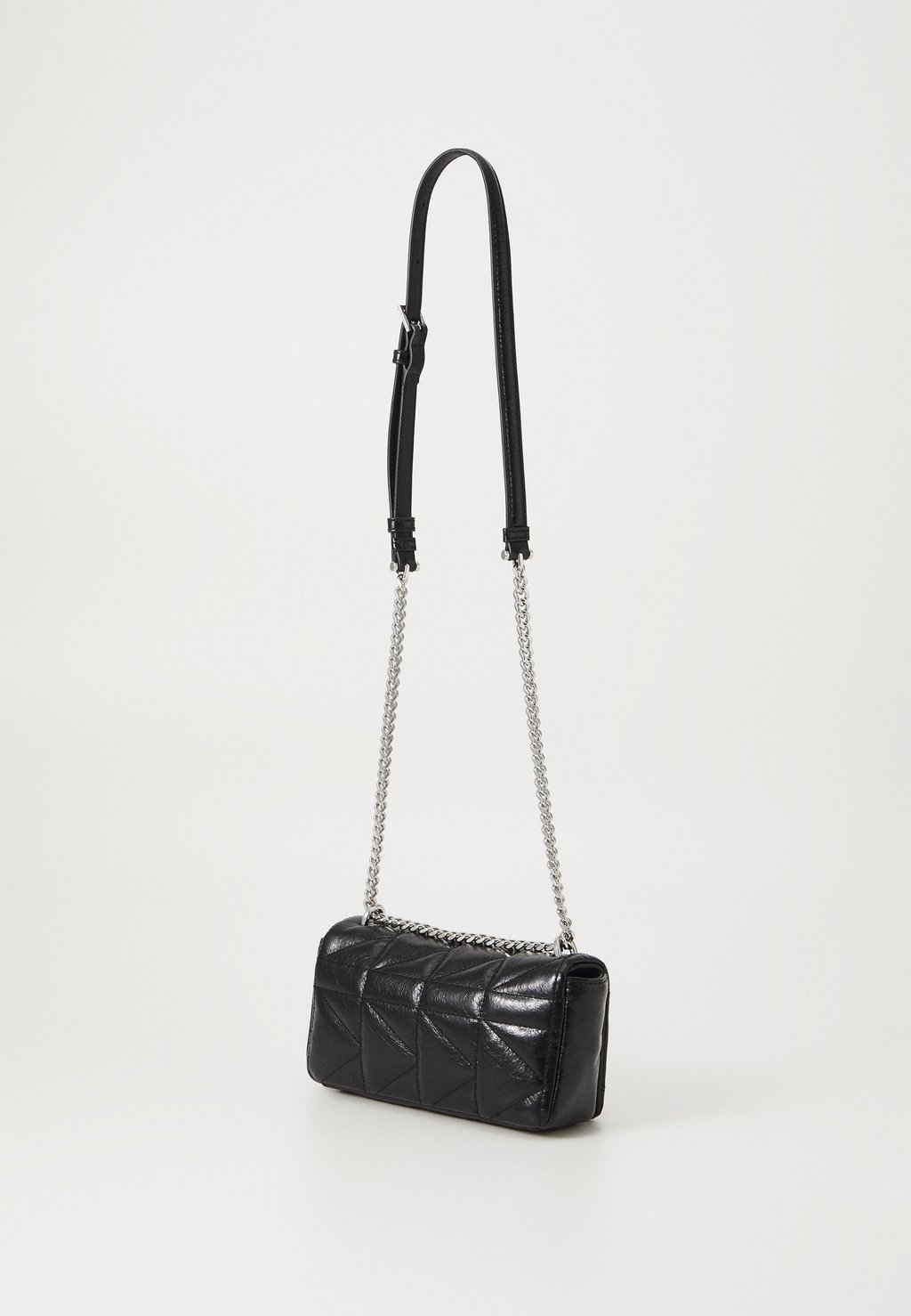 Сумка через плечо KUILT KARL LAGERFELD, черный
Сумка через плечо KUILT KARL LAGERFELD, черный