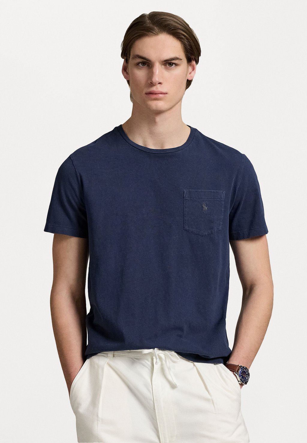 Базовая футболка STANDARD FIT COTTON LINEN POCKET T-SHIRT Polo Ralph Lauren, темно-синий
Базовая футболка STANDARD FIT COTTON LINEN POCKET T-SHIRT Polo Ralph Lauren, темно-синий