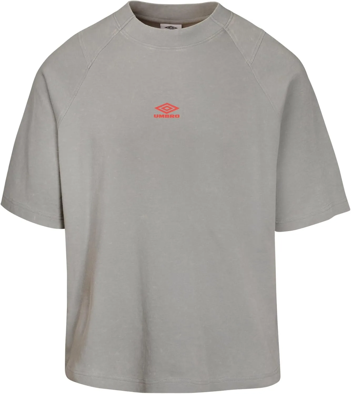 Футболка Umbro с высоким воротником
Футболка Umbro с высоким воротником