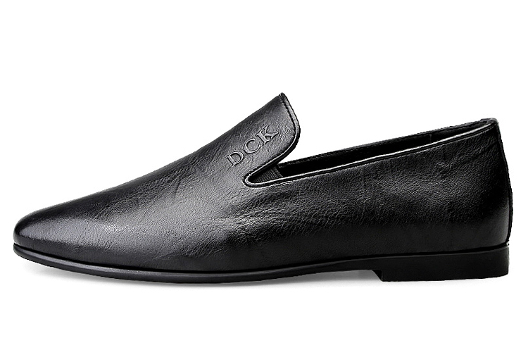 Повседневные кожаные туфли мужские низкие черно-белые DCK
Повседневные кожаные туфли мужские низкие черно-белые DCK