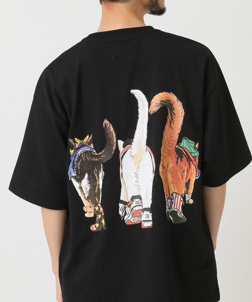 Футболка с короткими рукавами, плотный трикотаж, анималистический принт с собаками и кошками спереди и сзади CORISCO, черный
Футболка с короткими рукавами, плотный трикотаж, анималистический принт с собаками и кошками спереди и сзади CORISCO, черный