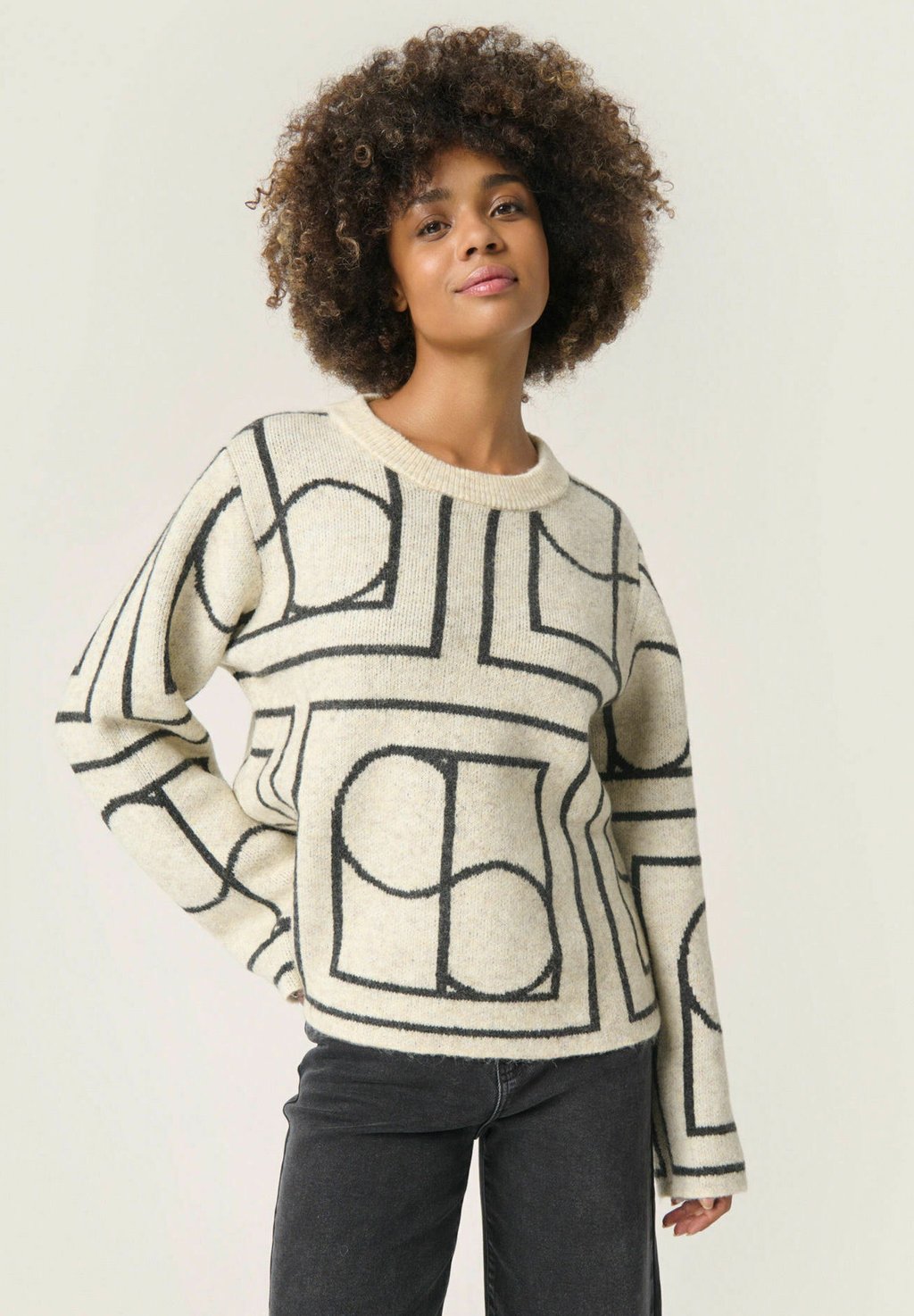 Джемпер SELTA REGULAR Soaked in Luxury, молочный
Джемпер SELTA REGULAR Soaked in Luxury, молочный