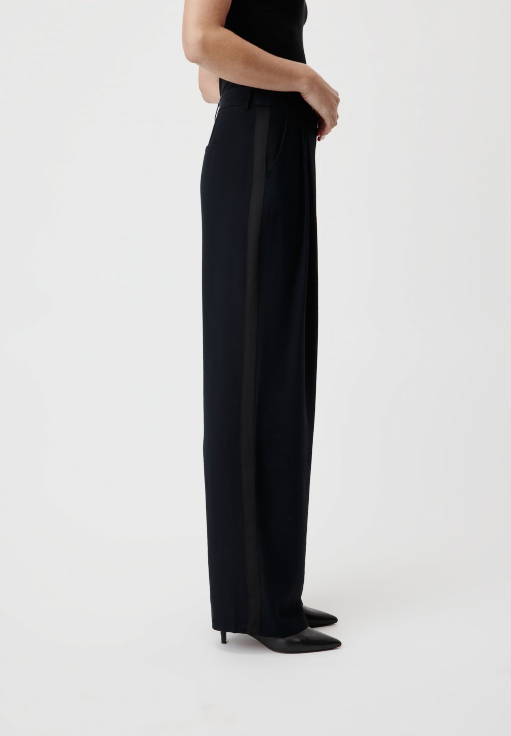 Брюки CASSIDY PANTS LeGer by Lena Gercke, черный
Брюки CASSIDY PANTS LeGer by Lena Gercke, черный