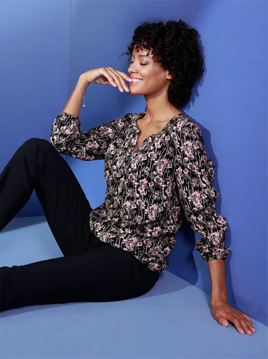 Блузка без рукавов CREATION L PREMIUM, цвет Schwarz-Rosé-Gemustert
Блузка без рукавов CREATION L PREMIUM, цвет Schwarz-Rosé-Gemustert