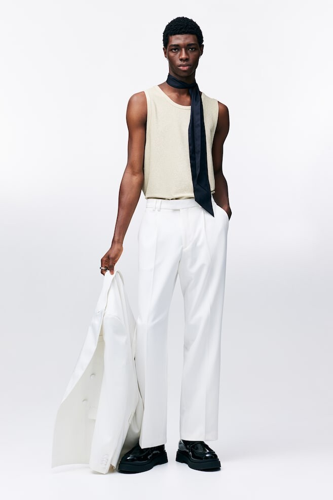 Майка из металлизированного трикотажа стандартной посадки H&M, бежевый
Майка из металлизированного трикотажа стандартной посадки H&M, бежевый