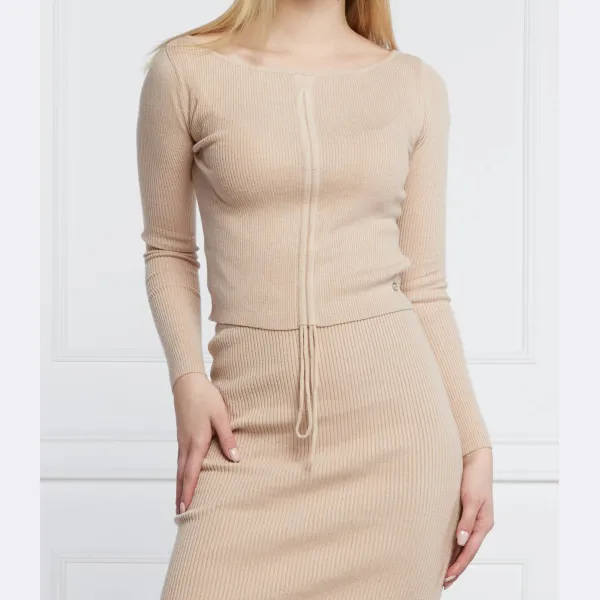 Блузка Шерил узкого кроя Guess, бежевый
Блузка Шерил узкого кроя Guess, бежевый