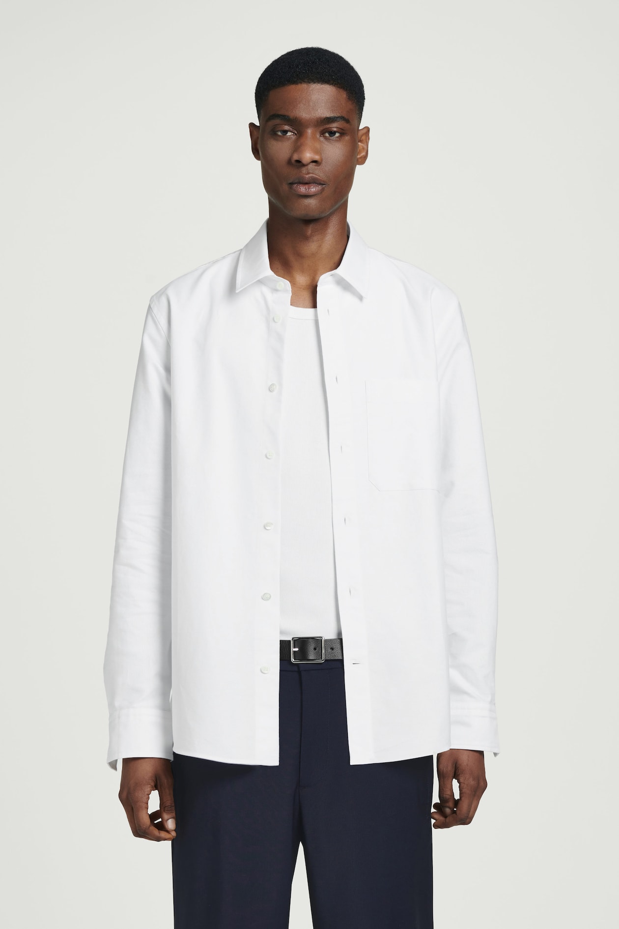 Свободная оксфордская рубашка COS, белый
Свободная оксфордская рубашка COS, белый