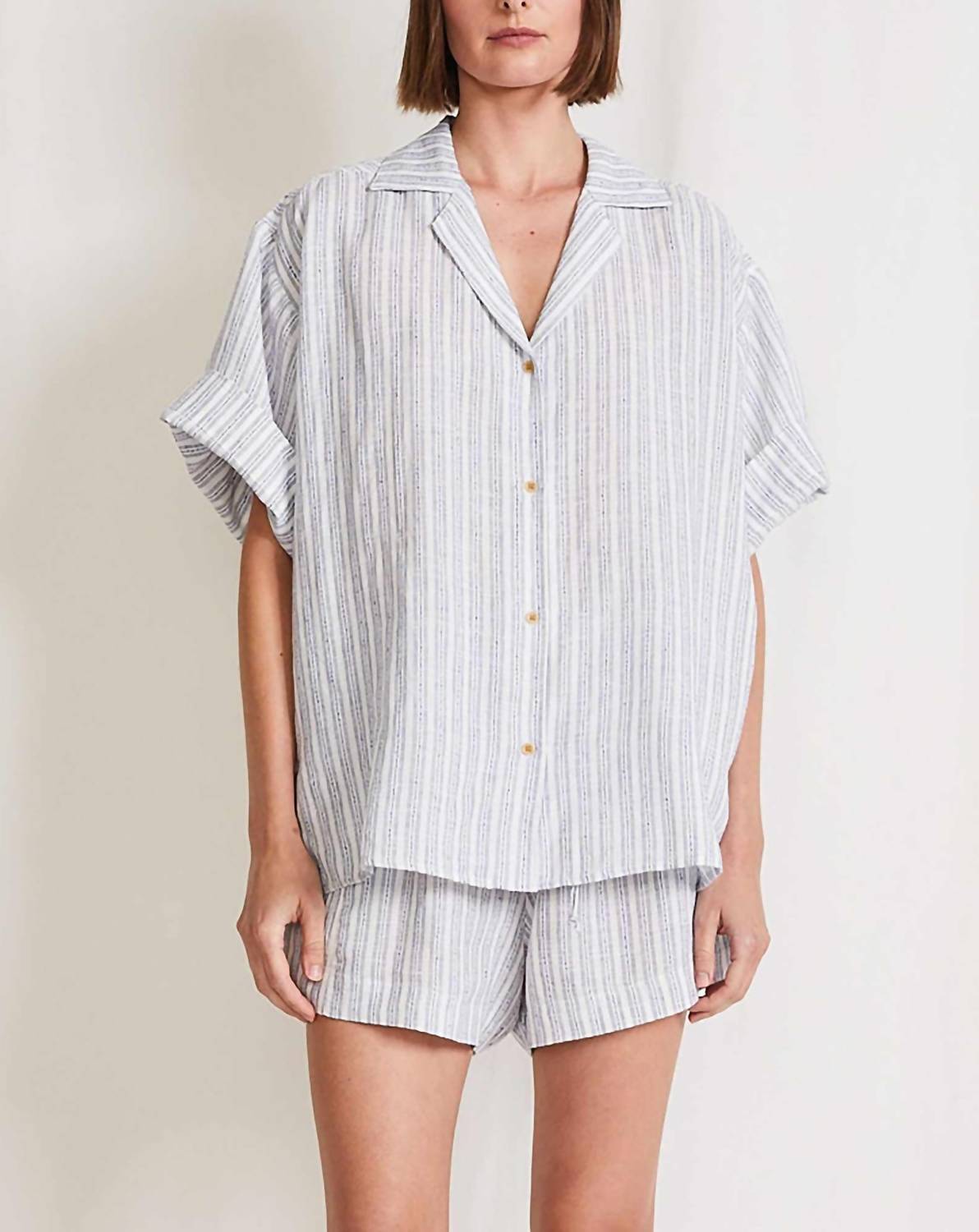 Рубашка Valenti на пуговицах в фактурную полоску APIECE APART, цвет textured stripe
Рубашка Valenti на пуговицах в фактурную полоску APIECE APART, цвет textured stripe